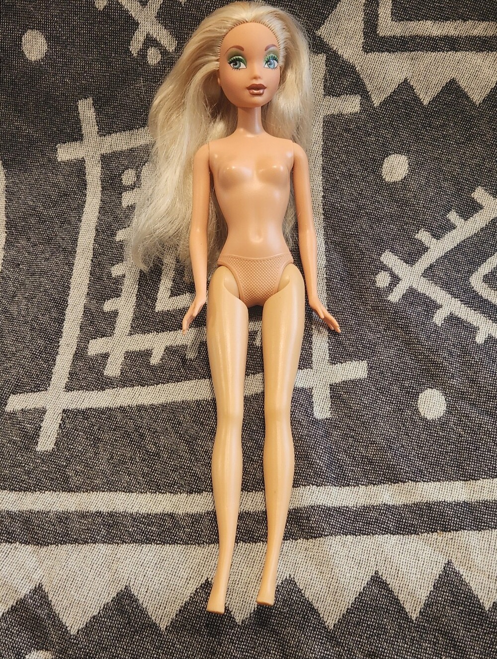 My Scene 2004 Jammin In Jamaica Barbie /Kennedy Nude Doll Green Eyeshadow